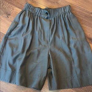 Charlotte Neuville Silk shorts size small
